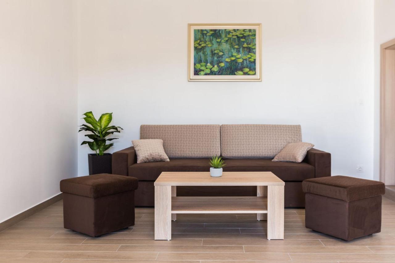 Apartment Marko Kruševo Buitenkant foto